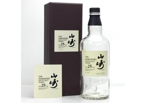 サントリー山崎２５年の空瓶箱付を宅配買取させて頂きました